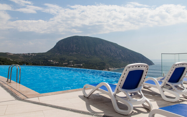 Gurzuf Riviera Apartments