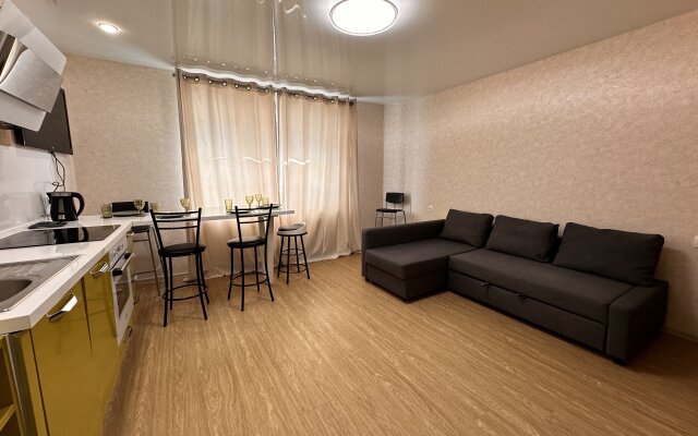 Kak Doma Na Engelsa Flat