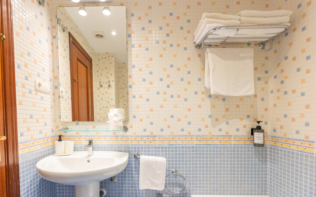 Апарт-отель Miguel Angel