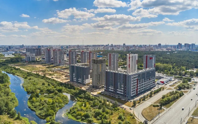 V Tsentre Chelyabinska Ryadom S Parkom Gagarina Flat