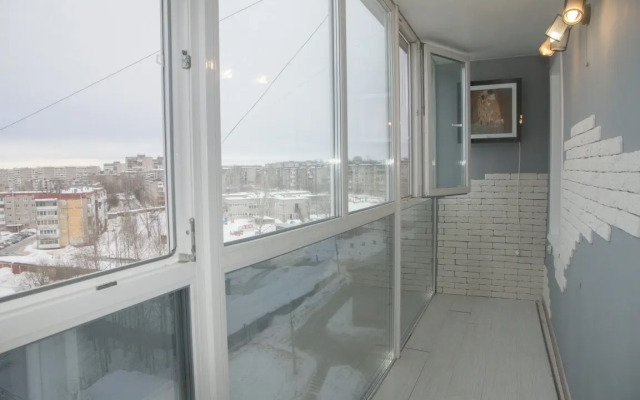 Odnokomnatnye Premium s dzhakuzi na Parizhskoj kommuny 40 Apartments