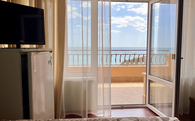 Agira Guest House