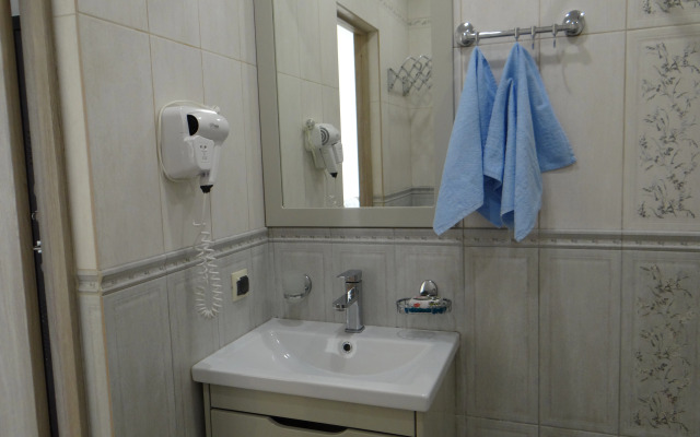 Gp 2/92-10 Apartments
