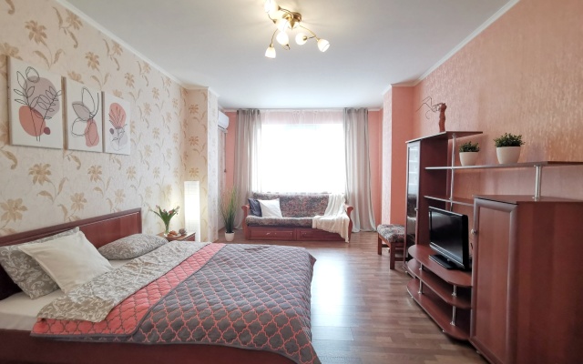Uyutnye i Prostornye v Sovremennom Raione Apartaments