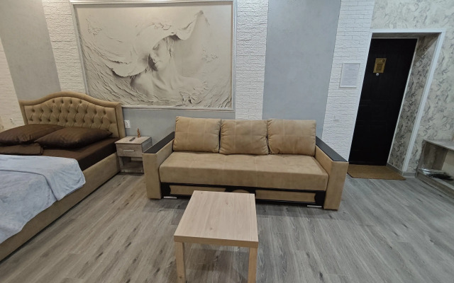 Na Krasnoy Armii 136/3 Apartments