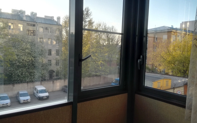 Na Dnepropetrovskoy Flat