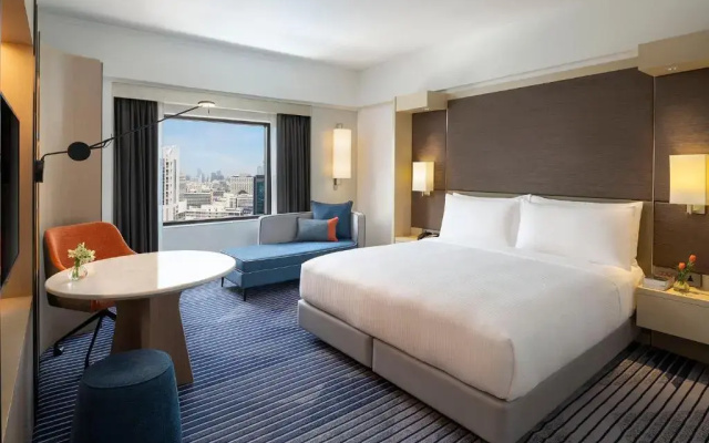 Отель Crowne Plaza Bangkok Lumpini Park by IHG
