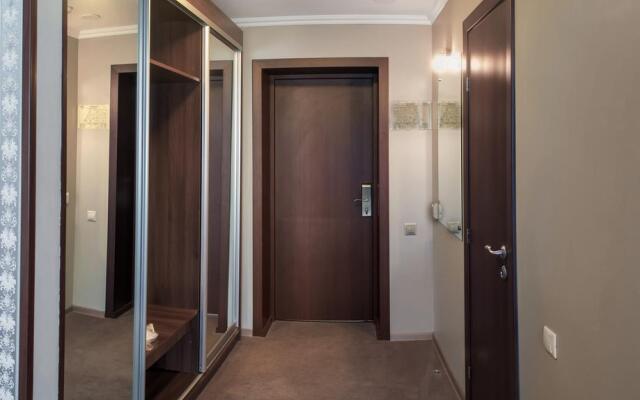 Avrora Hotel