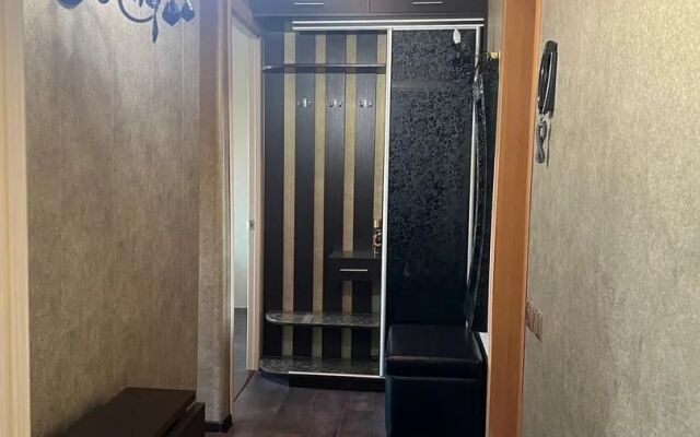 Na Prospekte Pobedy  8 Apartments
