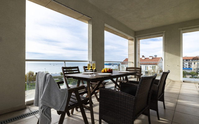 Smart Aparts Grand Seaview Apartments