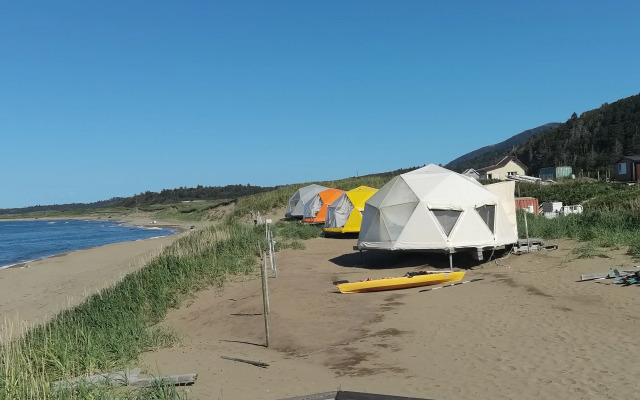Black Island Glamping