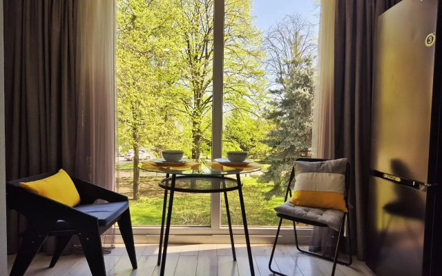 Odnokomnatnaya S Panoramnym Vidom Na Skver Flat