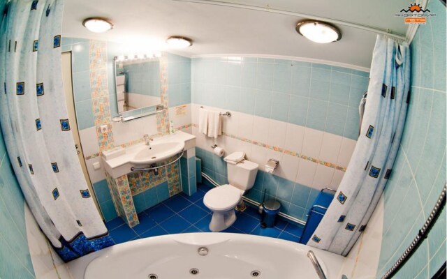 Akvatoriya Leta Hotel