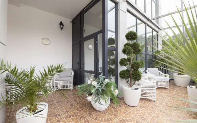 U Aeroporta Luks Apartaments