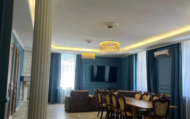 Kurortniy Guest House