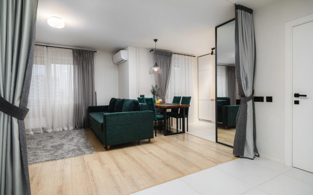 V Tsentre Goroda Flat