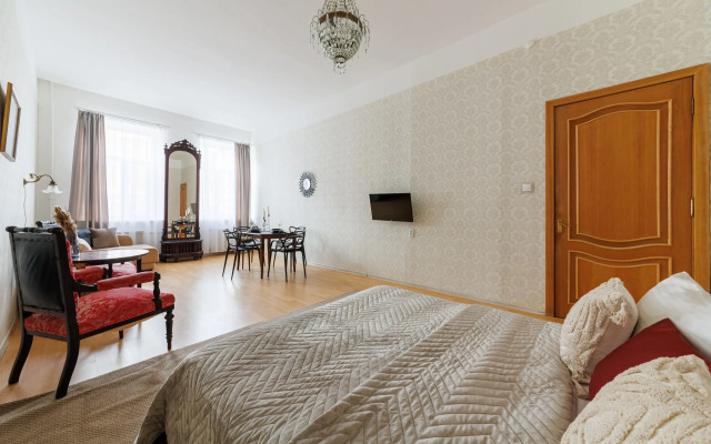 Vidovye na Bolshoy Konyushennoy Apartments