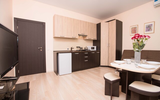 Uyutnaya Kvartira S Kuhnej V Siriuse Apartments