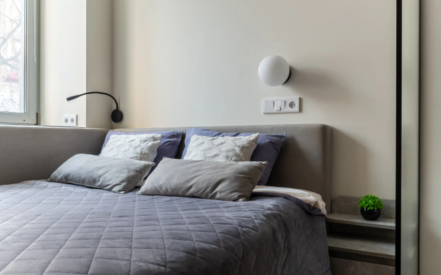 Апартаменты Студия с гардеробной на набережной Москва-реки