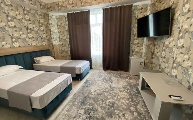 Ritsa Hotel