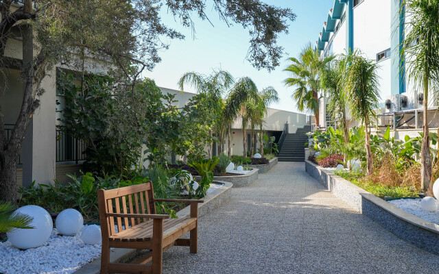 Ada Port Hotel - Adults Only