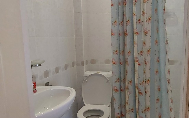 Larisa Guest House