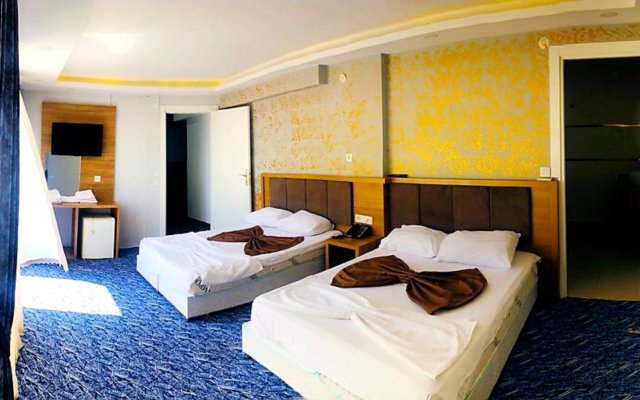 Lavin Garden Hotel