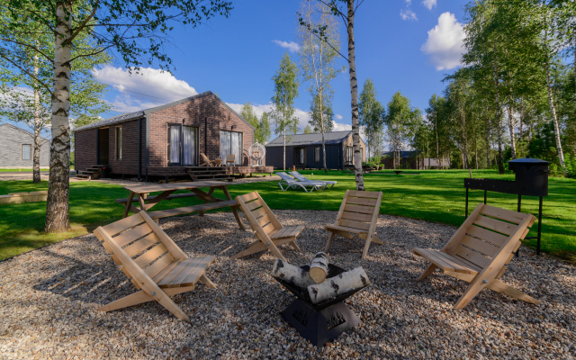 Simple Life Home 376 Private House