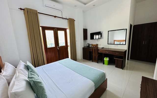 Moi Ella by Dbi Hotel