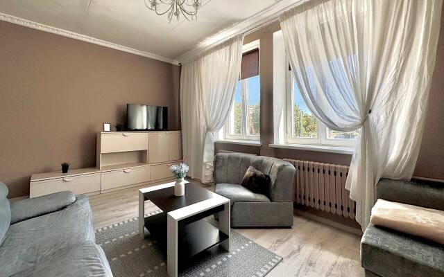 Apartamenty Shikarnaya Uyutnaya Treshka Vozle Ploschad Pobedy