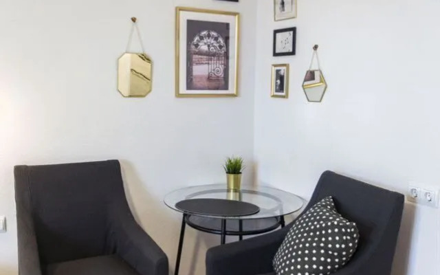 Квартира на Серышевском переулке, 3