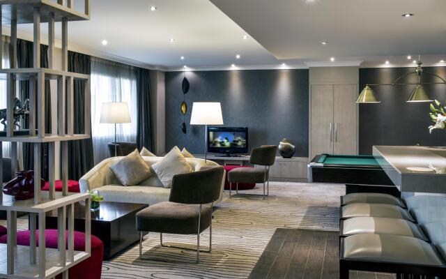 Crowne Plaza Dubai - Deira, an IHG Hotel