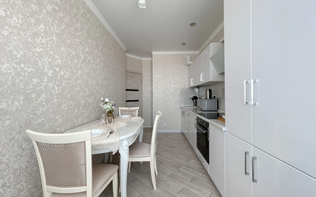 Green FOX s shikarnym vidom na reku Kutum Flat