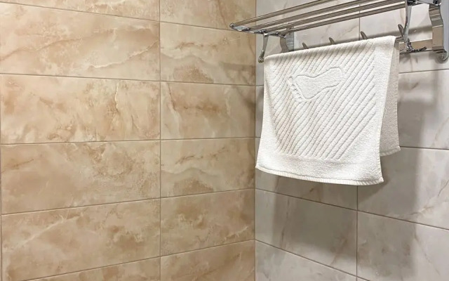 Апартаменты с двумя кроватями, балконом и ванной, 16 этаж