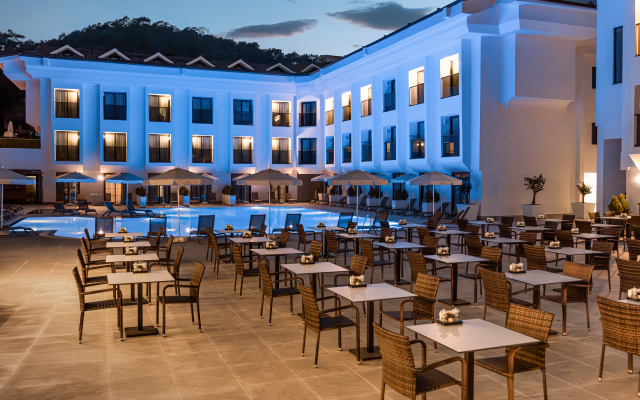 Saint Star Kemer - Adult Only +16