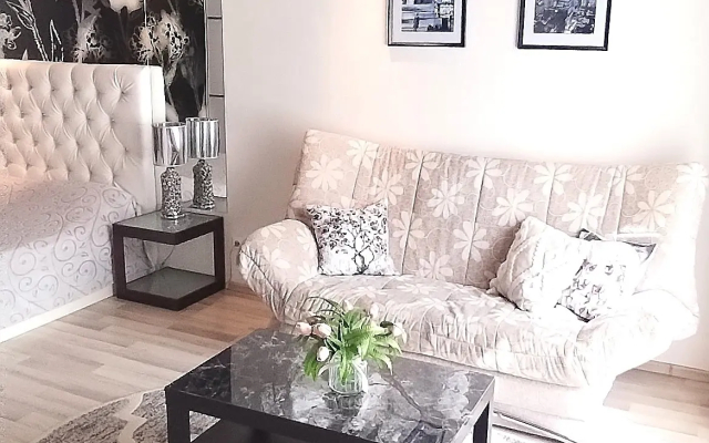 Апартаменты Романтика в центре Нижнего