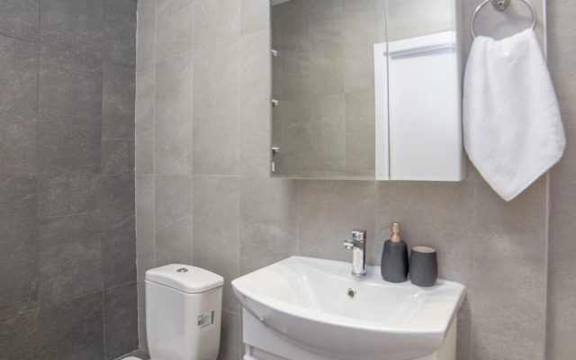 Квартира Евро-двухкомнатные BeGuest на Тверитина 41