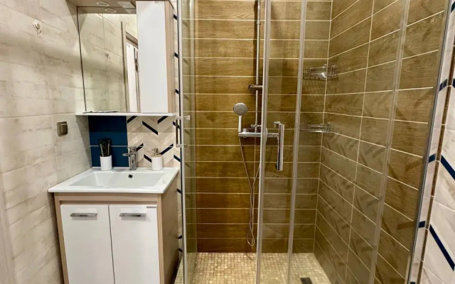 Апартаменты на Вокзальной дамбе 12