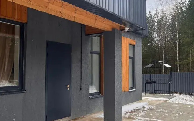 Частный дом большой