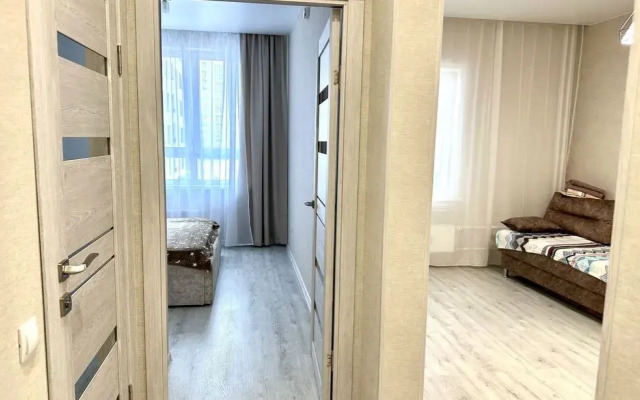 Na Ulitse Samarovskaya 10 Flat
