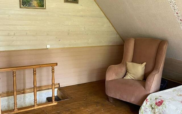 Частный дом Дом у реки в английском стиле