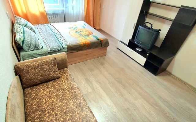 Oranzhevaya Na Dimitrova Apartaments