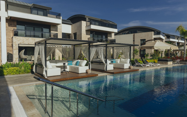 Luxury Garden Suites