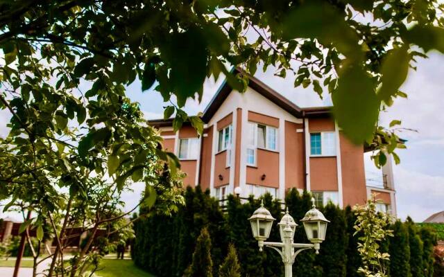 Usadba Legenda Private House
