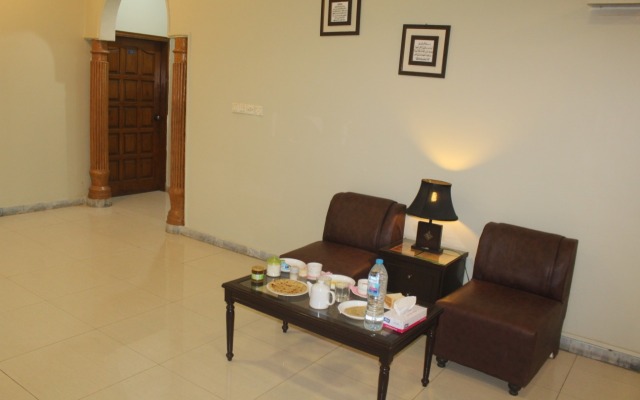 Apple Karachi Guest House