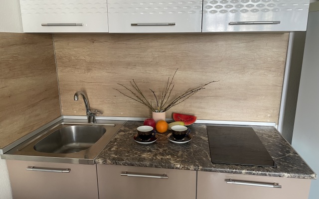 Krasivaya Studiya S Balkonom Flat