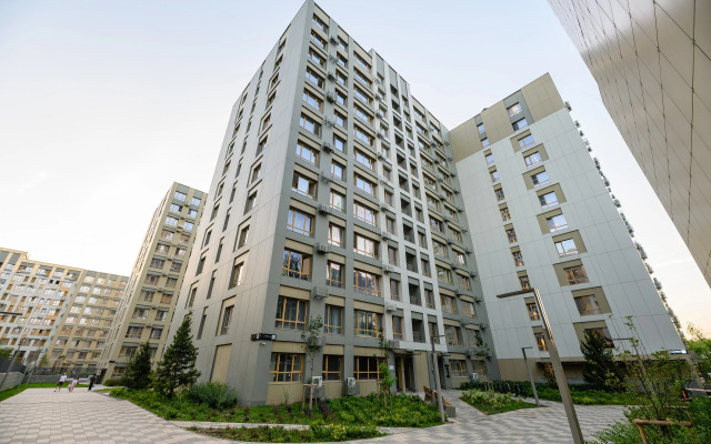 Ryadom s Arbatom i Megoy Flat