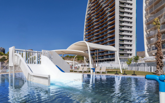 Sunset Waves Benidorm by Mar Holidays Apartments