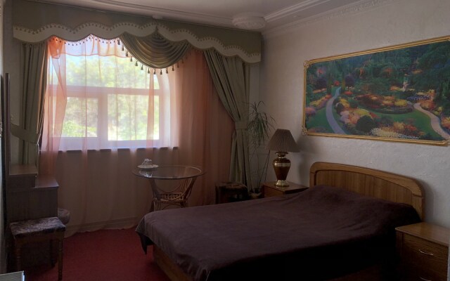 Chernomorskij Guest House