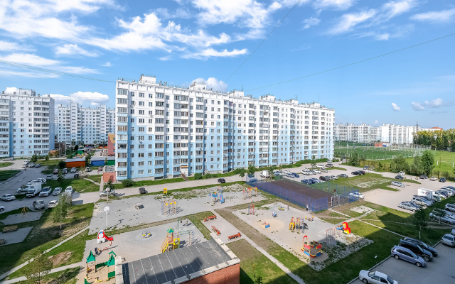ryadom s Mntk im. Fedorova i Sk Zarya Flat